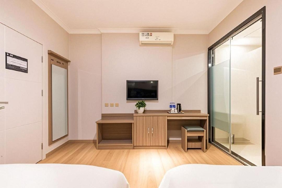 Qiqiaowu Hotel Beijing Daxing Airport Line Caoqiao Subway Station Branch Zewnętrze zdjęcie